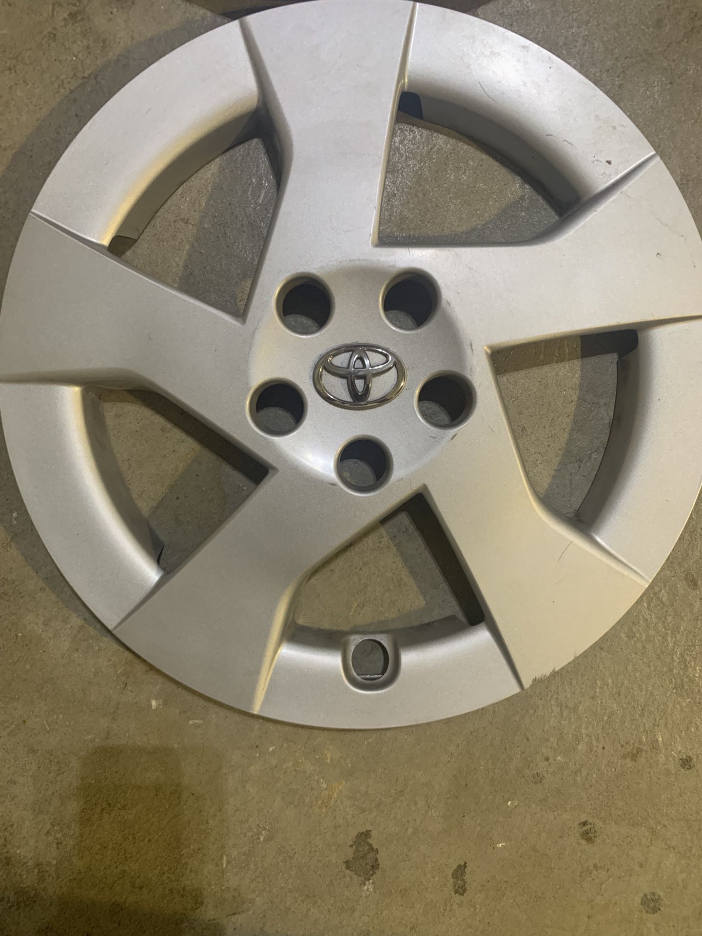 2010 Prius Hubcaps Oem Toyota