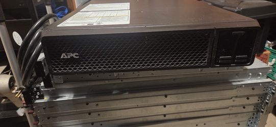 Server UPS - Rack Mountable -NEW IN BOX