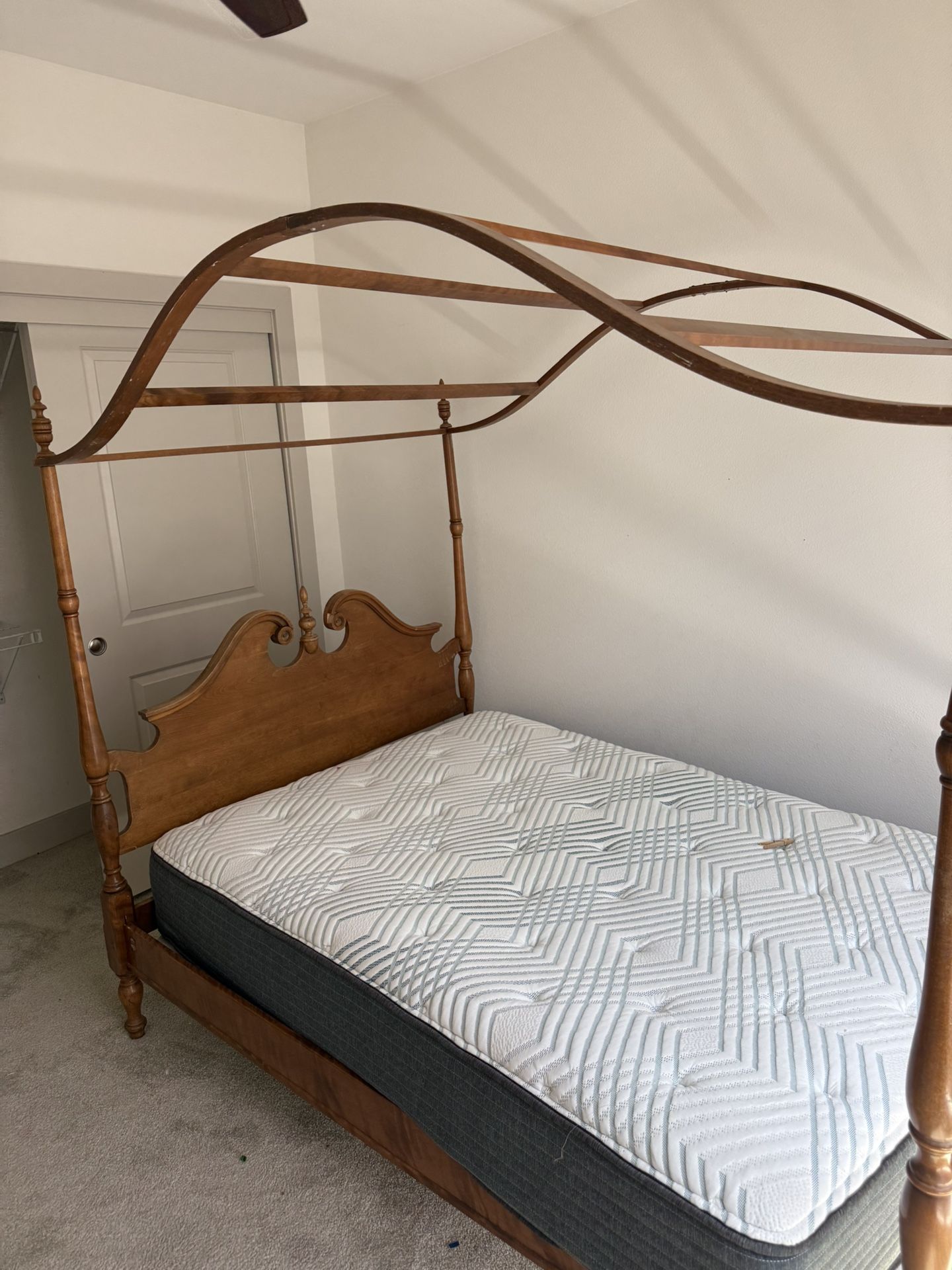Ethan Allen vintage canopy Full