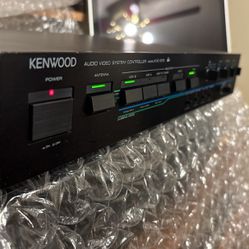 Kenwood KVC-570 Audio Video System Controller 