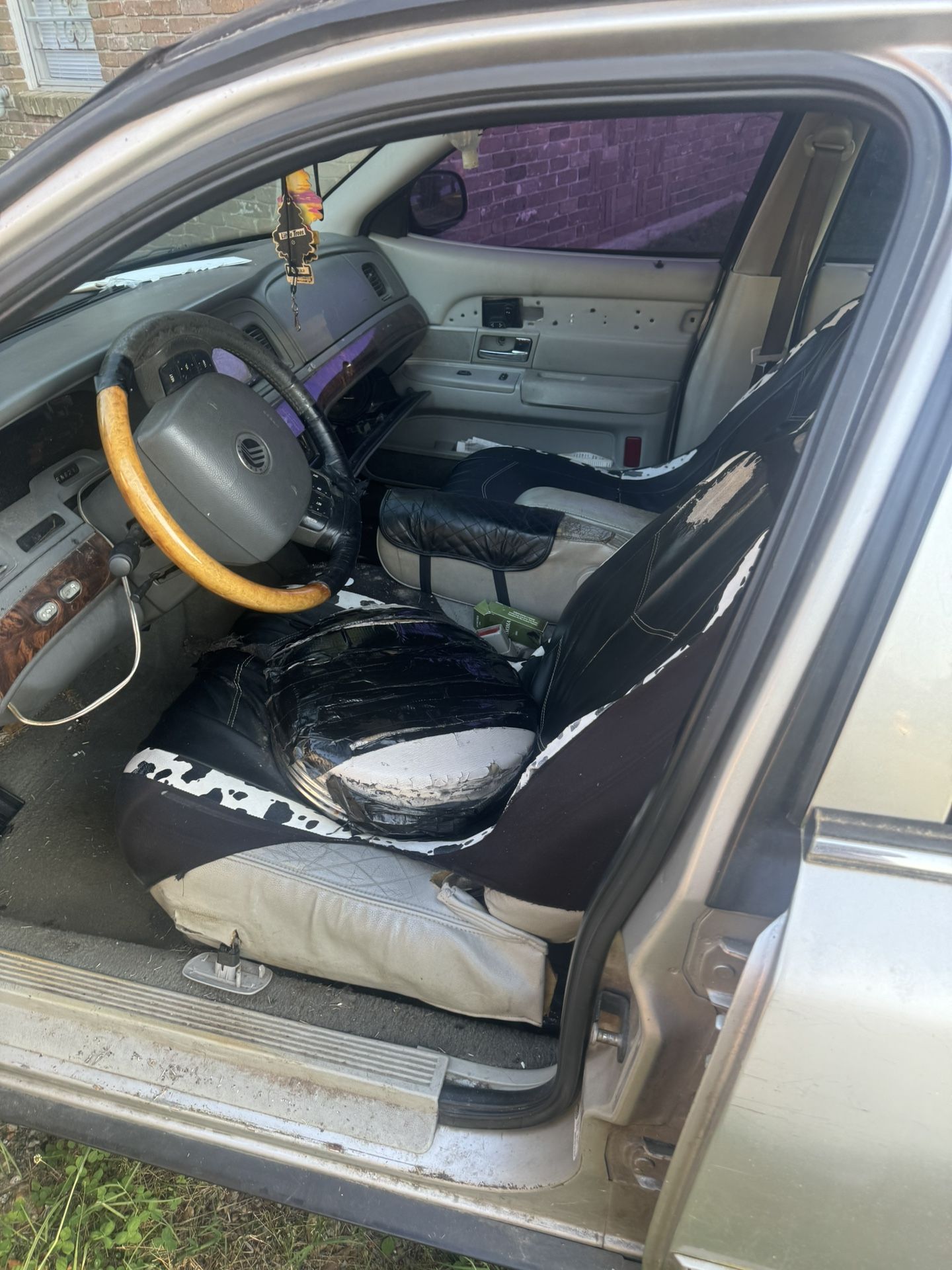 2005 Mercury Grand Marquis
