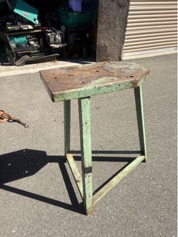 Super heavy duty tool stand