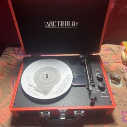 ictrola Vintage 3-Speed Bluetooth Portable Suitcase Record Player