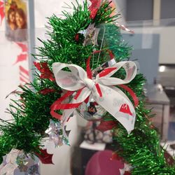 Good Condition , Nice and clean queen mattress with spring Box 