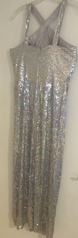 beautiful dress in silver sequins size S-M semi new