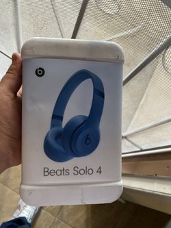 Beats Solo 4