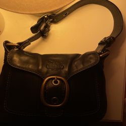 Vintage Coach shoulder purse 