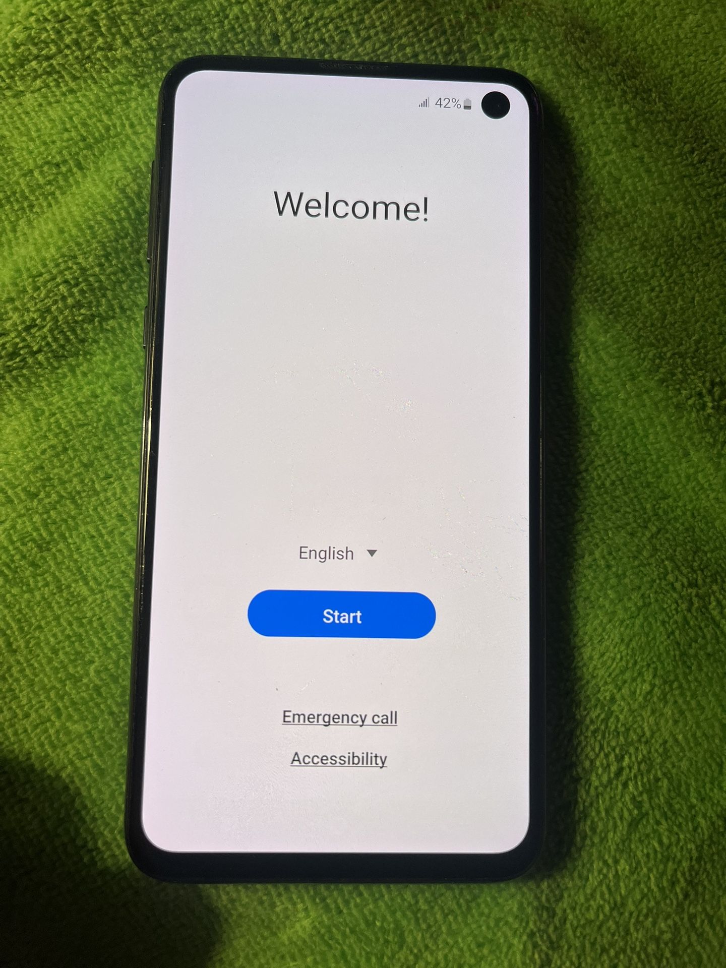 Samsung Galaxy S10e 128 Gig Of Storage Unlocked