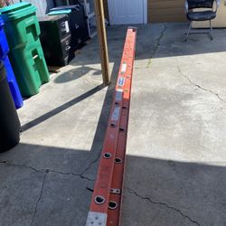 24’ Fiberglass Extension Ladder 