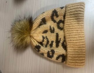 Abercrombie & Fitch Leopard Print Knit Beanie with Pom-Pom