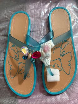 Women’s sandals