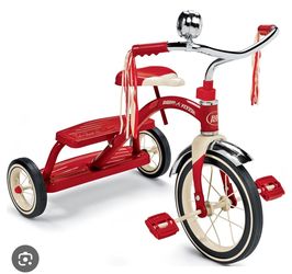 Radio Flyer, Classic Red Dual Deck Tricycle, 12" Front Wheel, Red