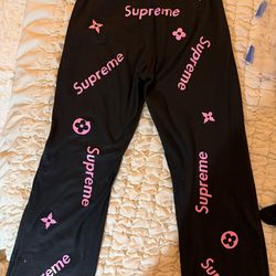 Black LV pants and design