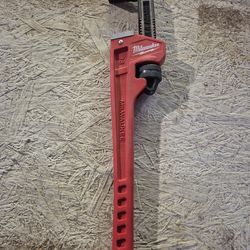 Milwaukee 18" pipe wrench