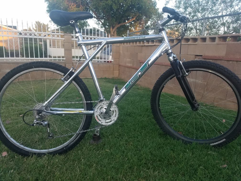 97' GT BACKWOODS Mountain Bike