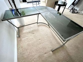 Modern black L-shaped desk