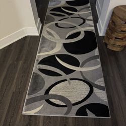 2’8”x7’4” Doah Runner Rug