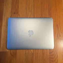 MacBook Air 13in 256GB Excellent Condition