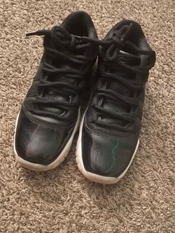Air Jordan 11 Retro Low Bred