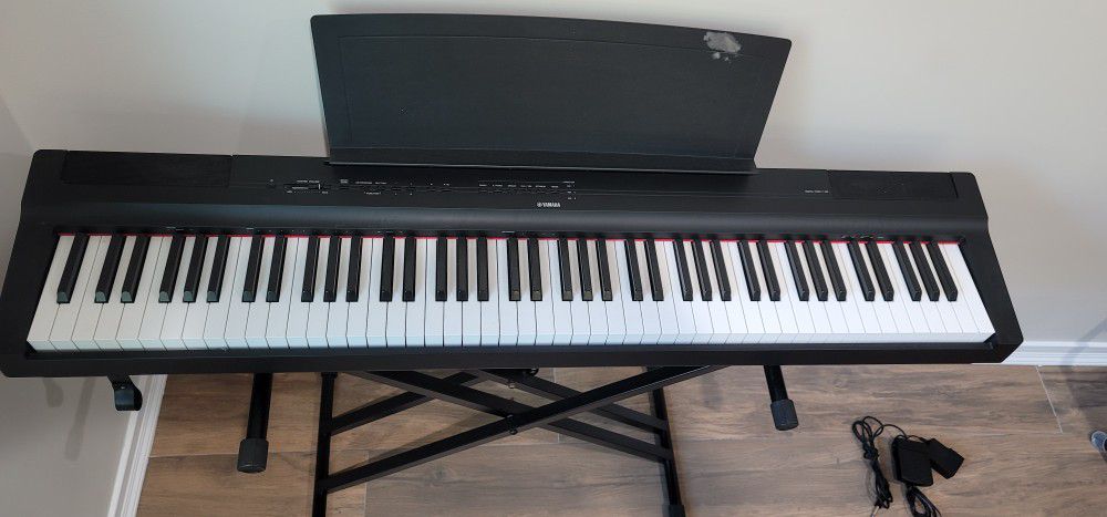 Yamaha P125b Digital Piano