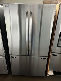 LG FRENCH STYLE COUNTER DEPTH REFRIGERATOR WITH INTERNAL WATER/ICE
