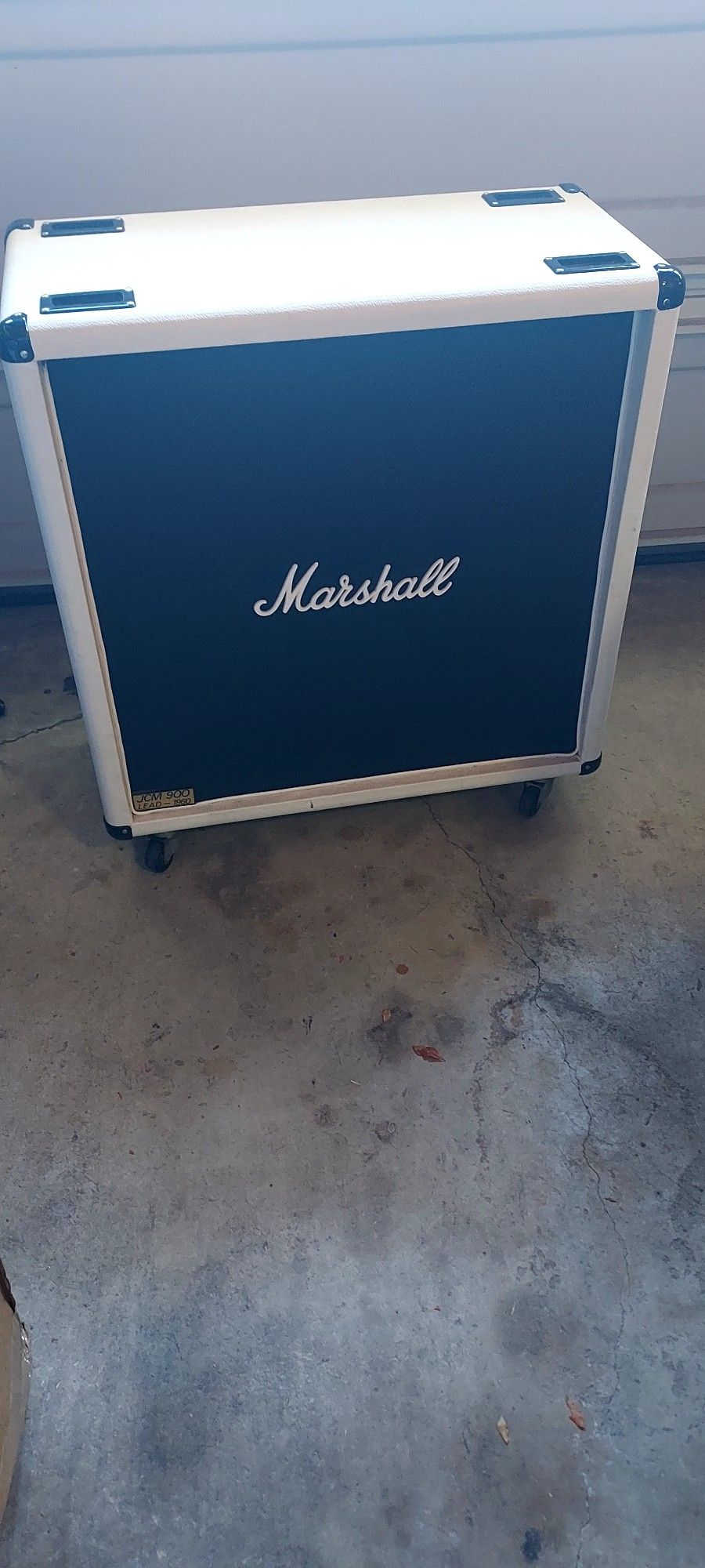 Marshall JCM 900 CABINET USED