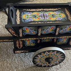 Hand-painted Costa Rican Decorative Oxcart – Artisan Piece Carreta típica costarricense decorativa – pintada a mano