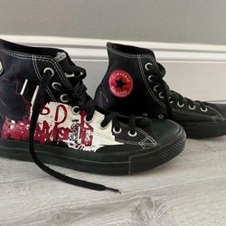 Batman Converse Men’s 8 Women’s 10