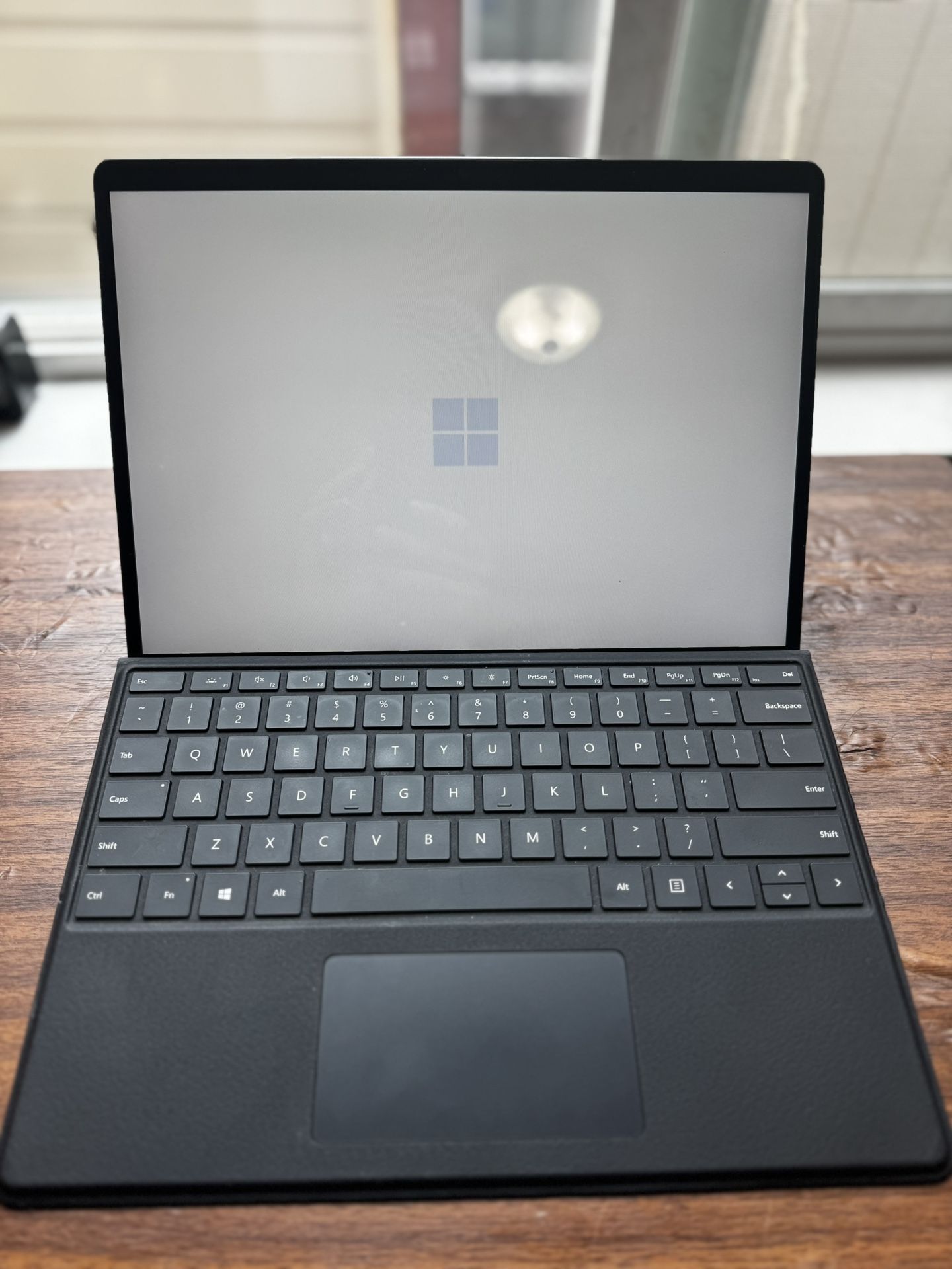 Microsft Surface Pro X 8gb Ram 128gb Touchscreen Laptop Computer + Pencil