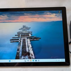 VERY NICE MICROSOFT SURFACE PRO 5 WINDOWS 11 TABLET 256GB WIFI PLUS 4G