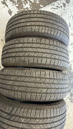 255/55/20 Blackhawk