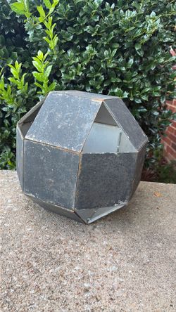 Metal art/ offering metal restoration mostly