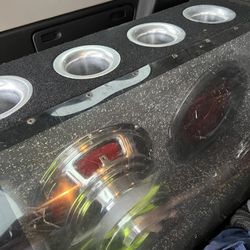 2 Dual Subwoofers With Amp And Box 