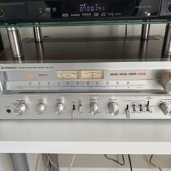 Pioneer receiver SX 750