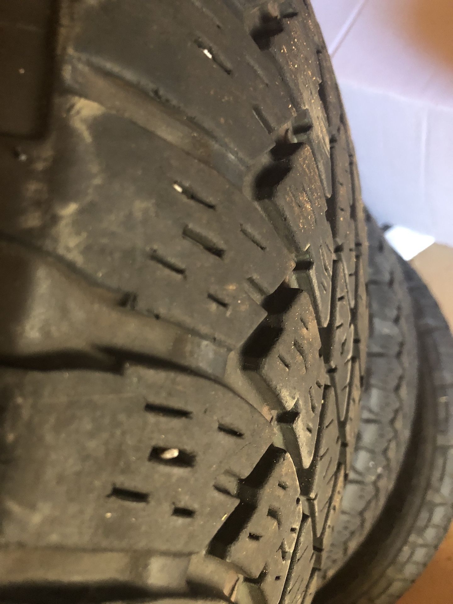 Dueler Bridgestone 22s off a GMC Denali $170
