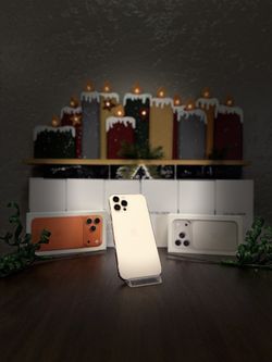 iPhone 12 Pro Max Unlocked 256GB Gold - Refurbished