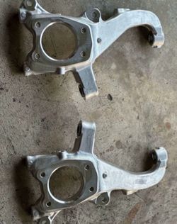 2022-2025 Toyota Tundra  Steering Knuckles Oem