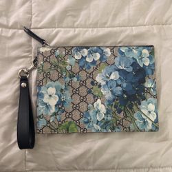 Authentic Gucci  Supreme Canvas 
