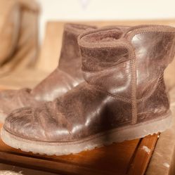 UGG Leather boots