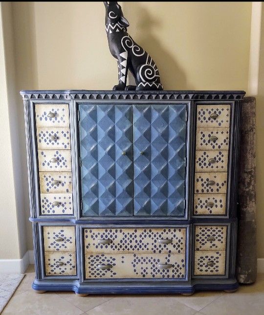 Armoire