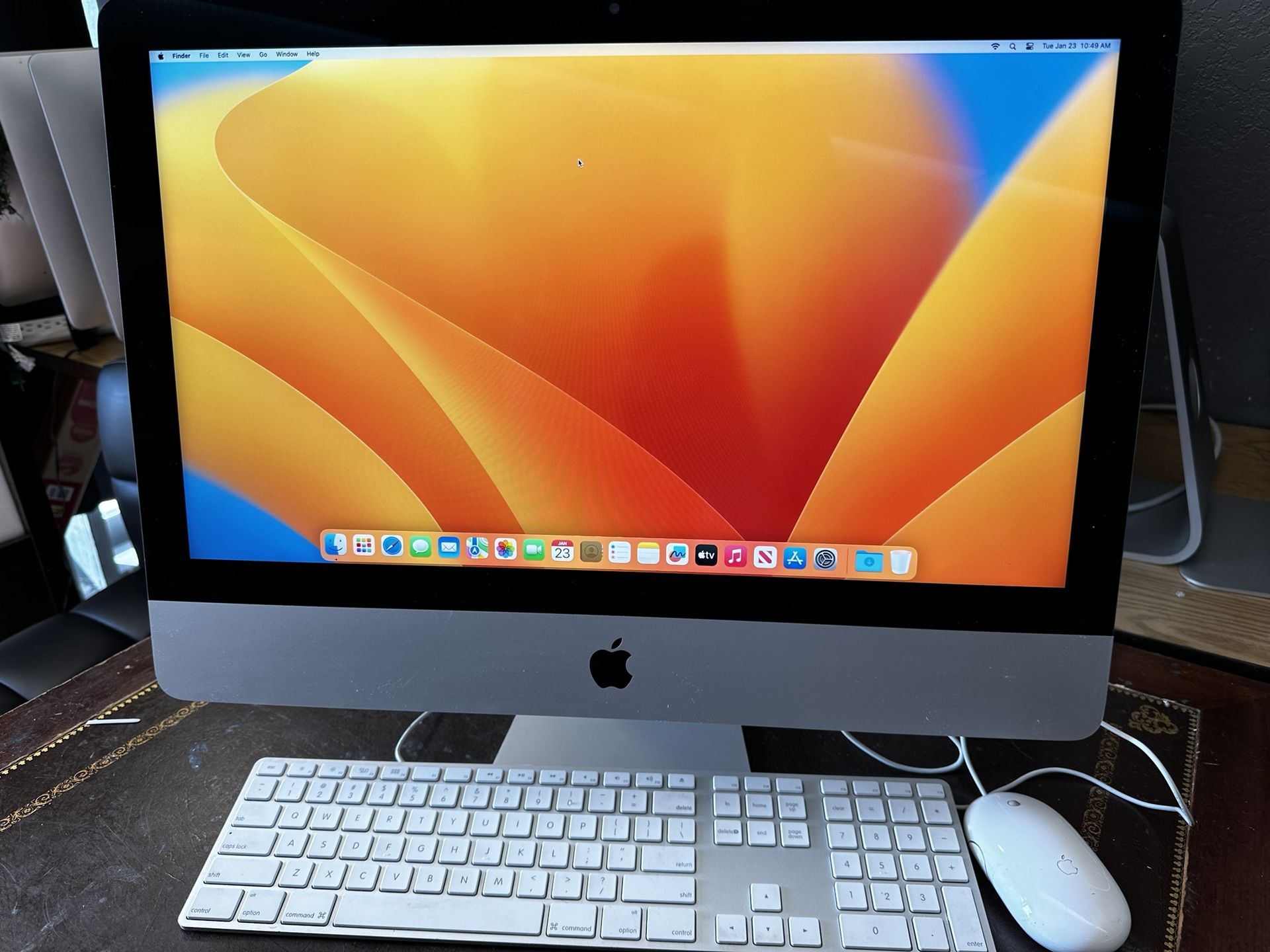 Apple iMac 21.5 inches -MacOS Ventura-2017