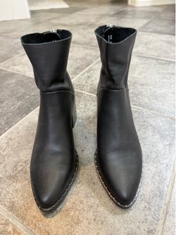 Treasure & Bond Farrah Studded Leather Booties Size 6.5