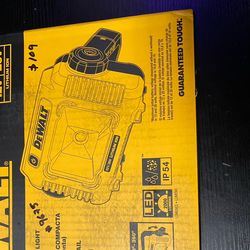 DEWALT 20V MAX Compact Cordless Task Light