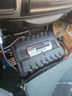 500 Watt 4 Channel Amp