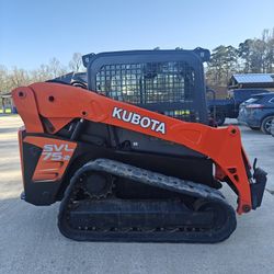2019 KUBOTA  SKIDSTEER W/5  ATTACHMENTS 