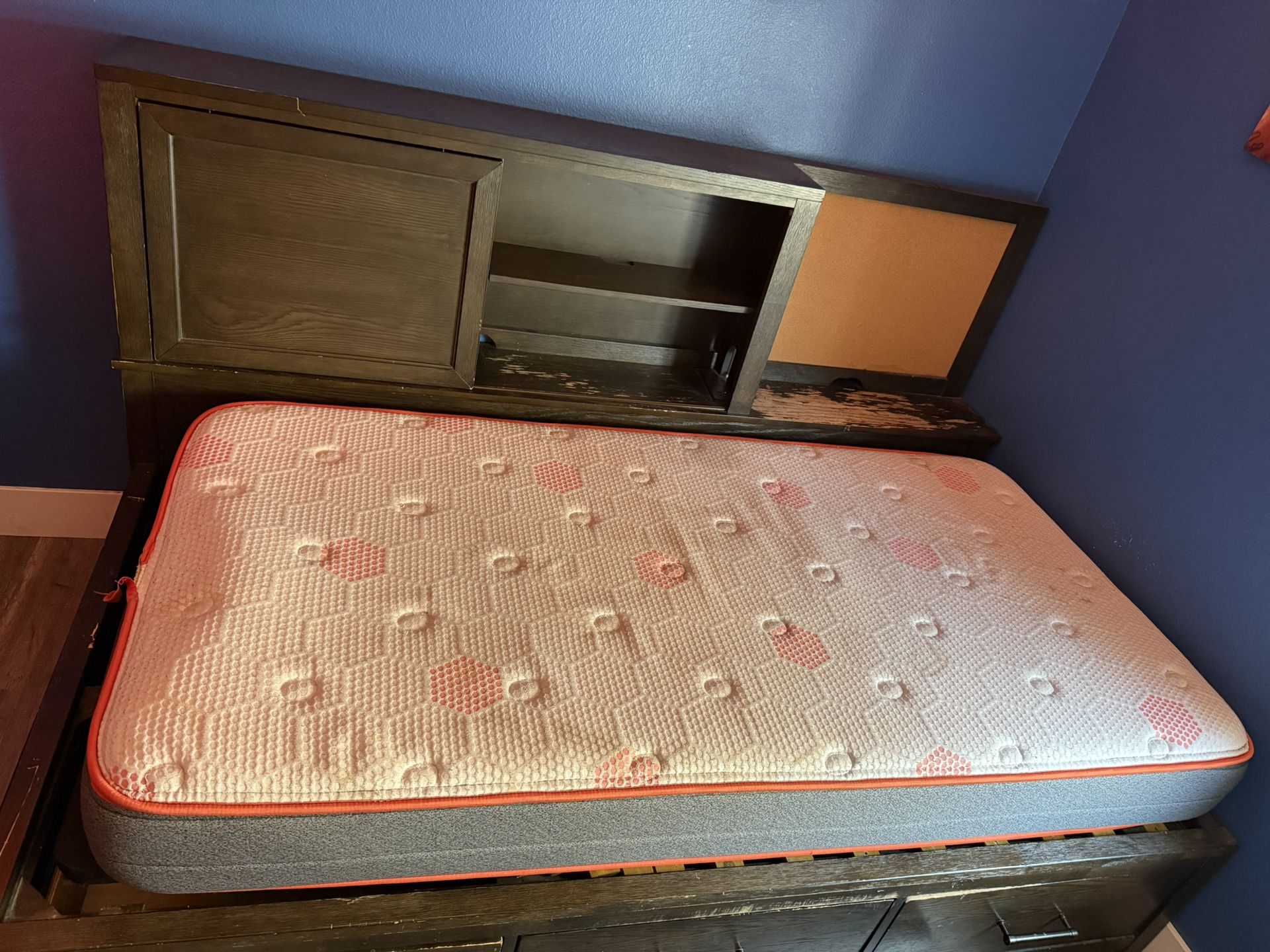 Twin Bed