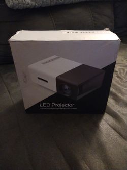 LED PROJECTOR 