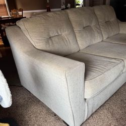 Comfortable-High fabric-Quality Sofa Bed with Pull-Out Mattress – Great Condition