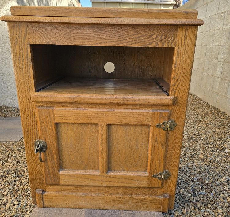 Oak TV Cabinet