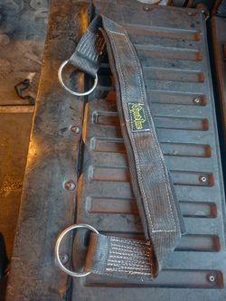 Weight spud inc reverse hyper strap